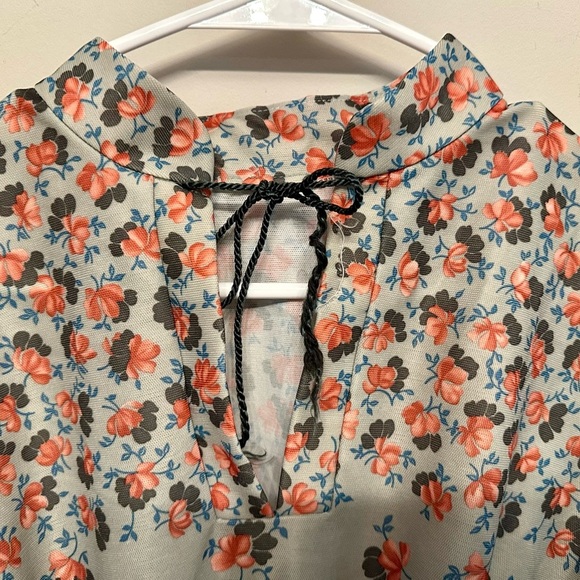 Vintage Floral Blouse with Red and Blue Accents Small - Picture 2 of 4
